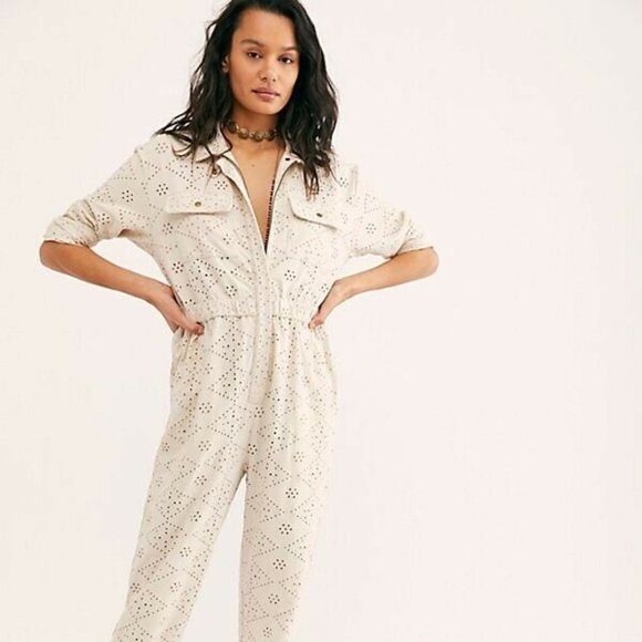 NWT FREE PEOPLE SET THE TONE EYELET JUMPSUIT IVORY - Picture 5 of 9
